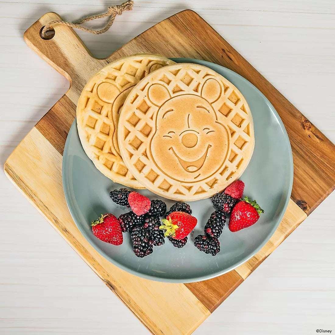 Uncanny Brands Disney Winnie the Pooh Waffle Maker - Image 2
