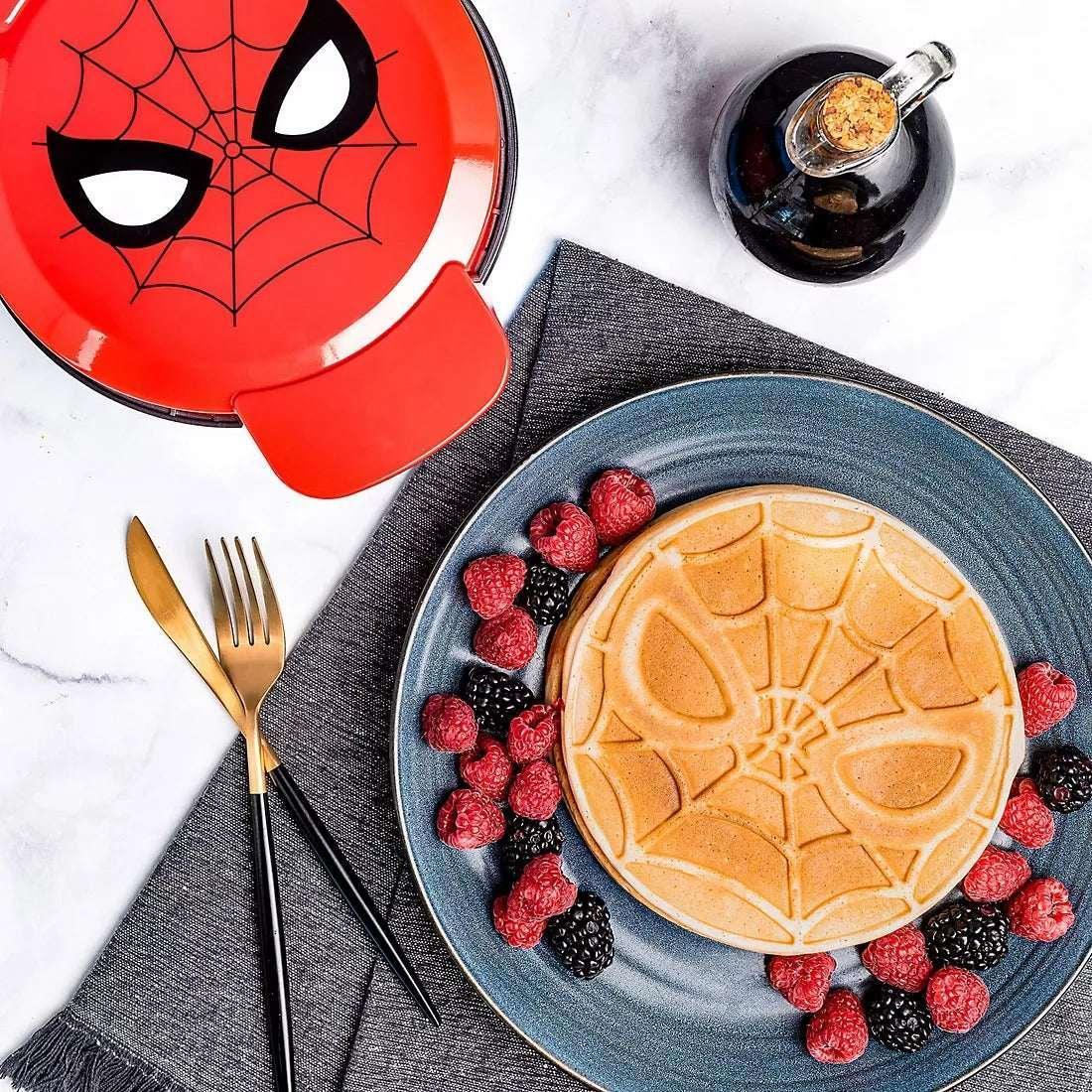 Uncanny Brands Marvel Classic Spiderman Waffle Maker - Image 5