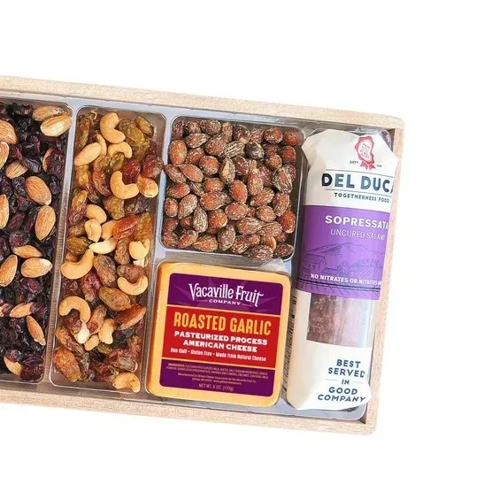 Vacaville Fruit Company, 60 oz. Dried Fruit & Nut Tray - Image 2