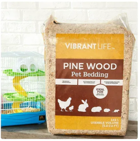 Vibrant Life Pine Wood Pet Bedding, 141 L - Image 2