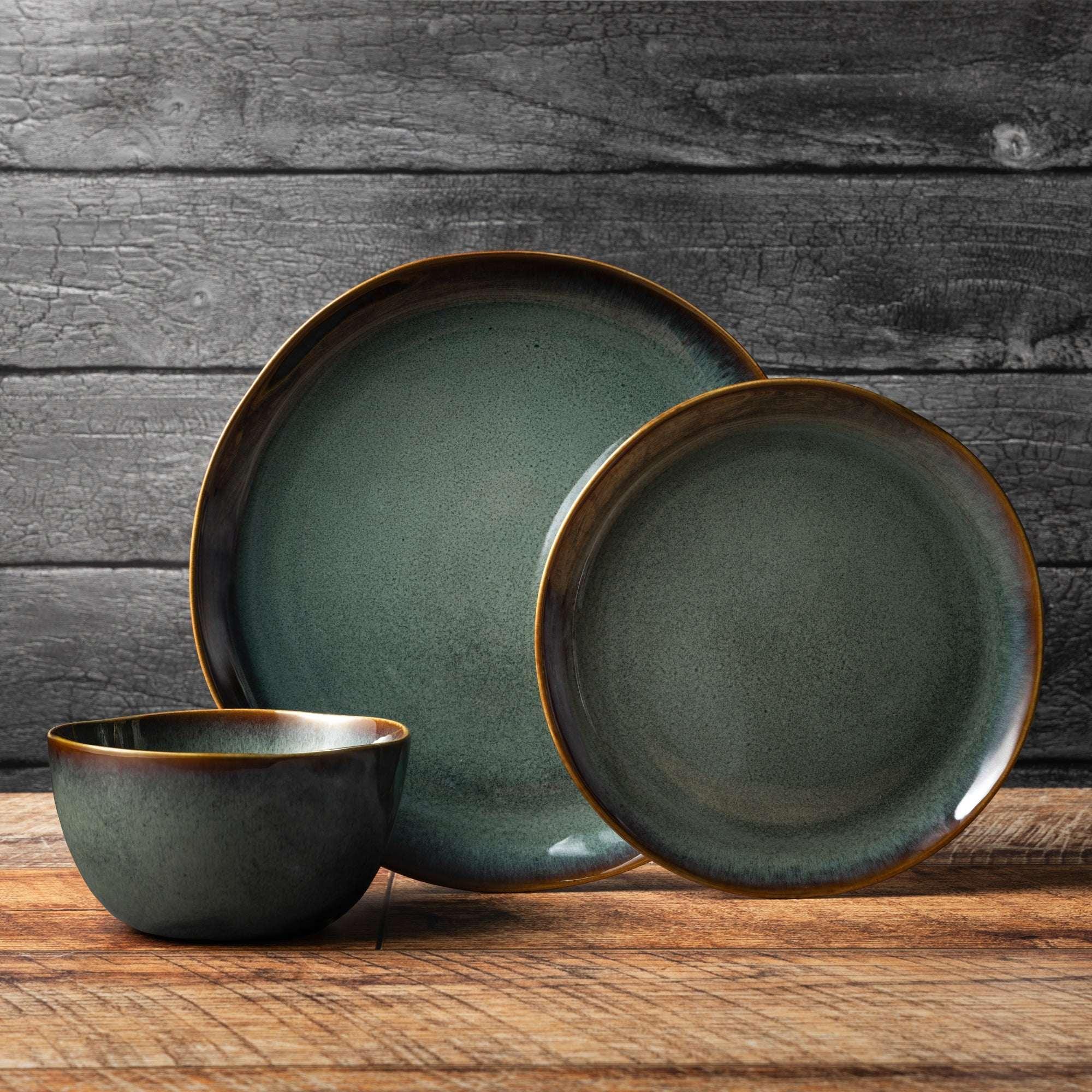 Yellowstone Dutton 12-Piece Reactive Ceramic Dinnerware Set - Image 3